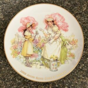 3/$15❤️  3/26 2008 avon Mrs. Albee rose circle collectible plate euc